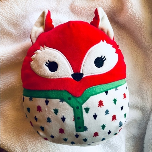 8" Squishmallows Lexi the Fox – Holiday Edition (Pre-Owned, Great Condition) - Picture 5 of 7